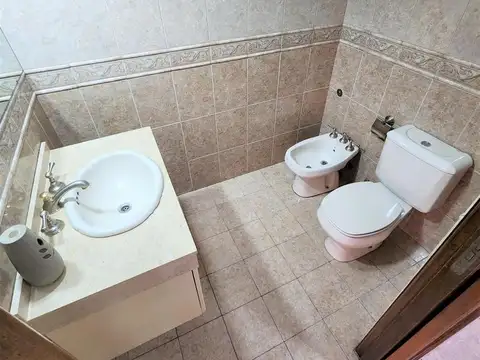 Propiedad 6 ambientes con cochera – Saladillo 5500 , V. Lugano, Cap. Fed., Arg.