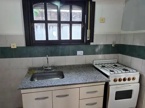 Depto Tipo Casa en Venta en Caseros, USD 45.000