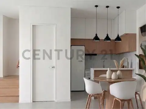 VENTA - PH 4 Ambientes con Patio, Piscina Privada y Jardín | Felipe Vallese 910