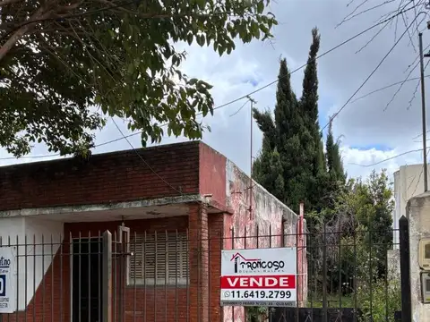 Ayolas 1700