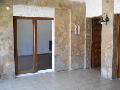 Casa en Alquiler en Rosario, $ 950.000