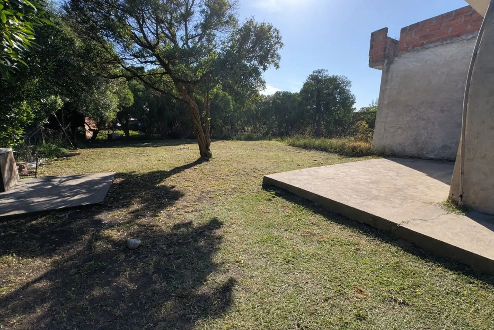 Oportunidad en Barrio San Patricio – 2 departamentos en lote de 363m²