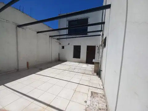 Local en Alquiler en Grand Bourg, USD 700