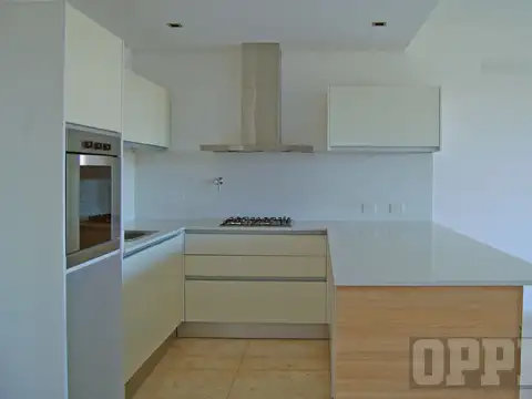 Departamento en Alquiler en Cristaline, USD 1.000