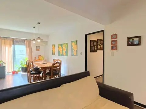 Departamento 5 ambientes con 2 baños