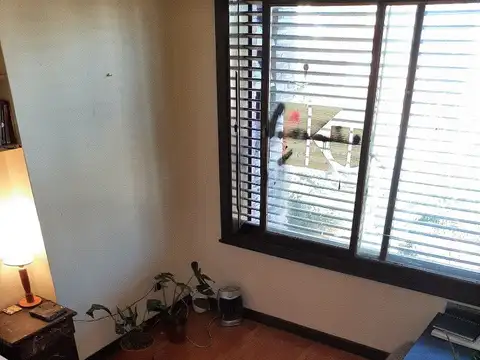 Hermosa Casa con cochera, Jardin, Pileta
