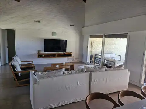 Av Santa Maria de las Conchas  al 4000