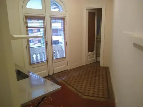 Oficina en Alquiler en Retiro, USD 12