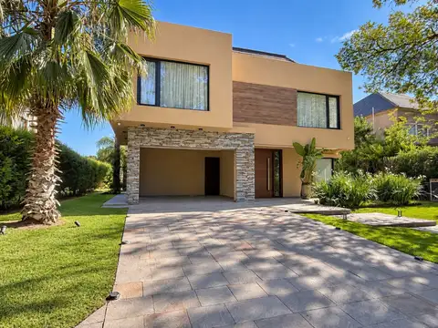 CASA 6 AMBIENTES EN ALQUILER SAINT THOMAS OESTE