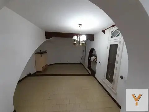 Casa en Venta - 4 Dormitorios 2 Baños - 232mts - San Fernando