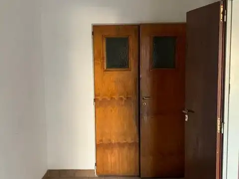 Local en Venta en Parque Avellaneda, USD 38.000