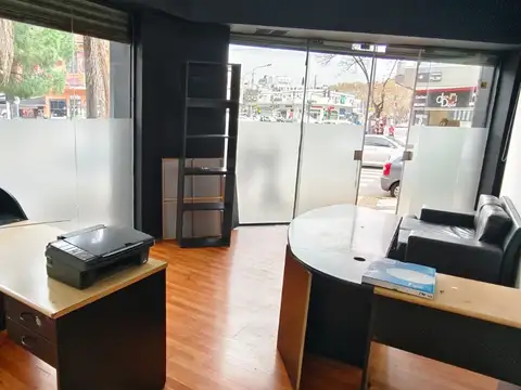 Excelente Local Comercial 70 Mts. Av De Los Incas 4000 V Ortuza