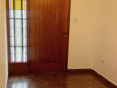 Casa en Alquiler en República De La Sexta, $ 800.000
