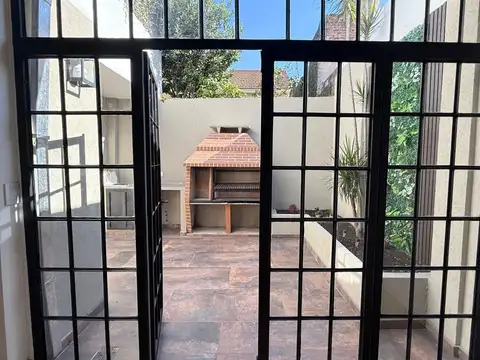 Depto Tipo Casa en Venta 50 años