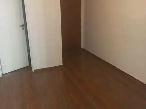 Oficina 3 ambientes con 1 baño