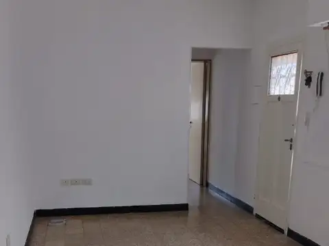 Depto Tipo Casa en Alquiler de 2 ambientes