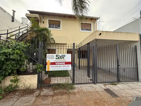 PH DE 3 AMBIENTES CON PATIO