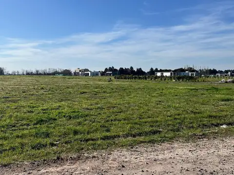 Terreno en Venta en Los Tres Pinos, USD 90.000