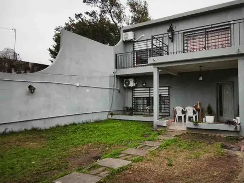 CASA 5AMB+ANEXO IND/GARAGE 5 AUTOS ISIDRO CASANOVA