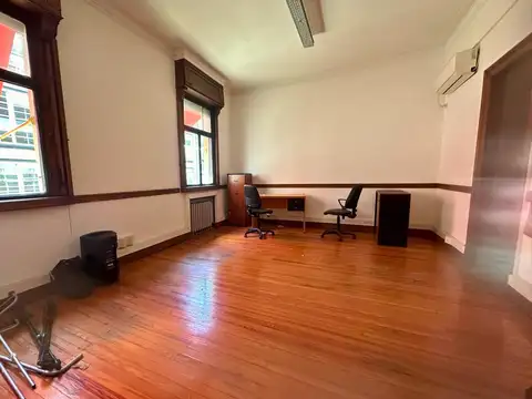 Oficina en Alquiler en San Nicolás, USD 700