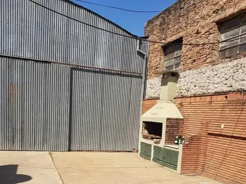 DEPOSITO + casa+gran terreno libre