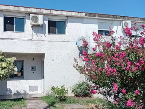 Pasaje del Medio 100