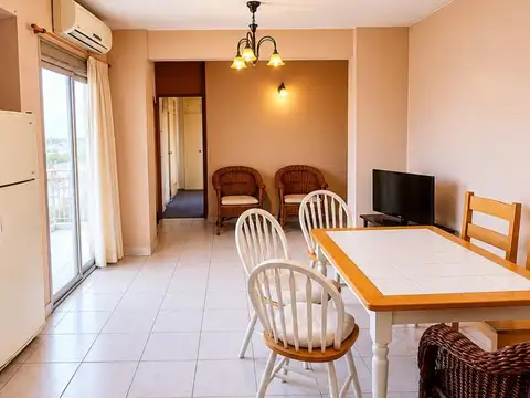 Departamento en Venta de 2 Ambientes en Santos Lugares con Doble Balcón