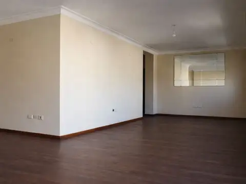 Departamento en Alquiler de 4 dormitorios