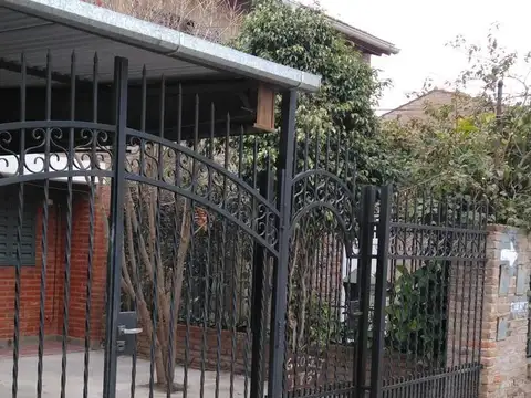 Casa en Fisherton a metros de Av Mendoza