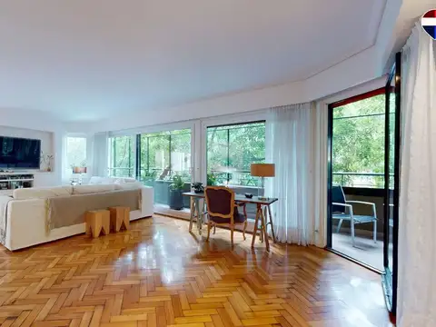 Depto en Venta 4 amb. con dep. y patio en Palermo