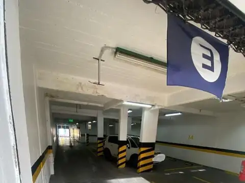 GALPON 9X64 GARAGE ENTRADA VEHICULAR 525m2 CON RENTA