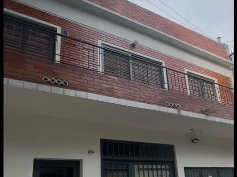 Depto Tipo Casa en Alquiler 26 años