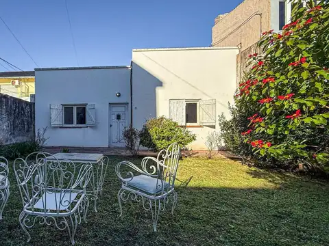 Depto Tipo Casa en Alquiler de 3 ambientes