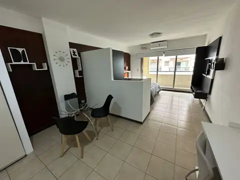 Mono Ambiente 38m2 C/ Balcón y Laundry 