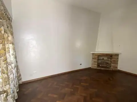 Depto Tipo Casa en Alquiler de 3 ambientes