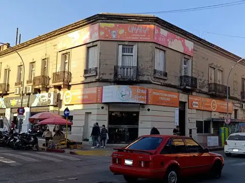 VENTA DEPARTAMENTO 4 DORM C/ 2 PATIOS EN B CENTRO