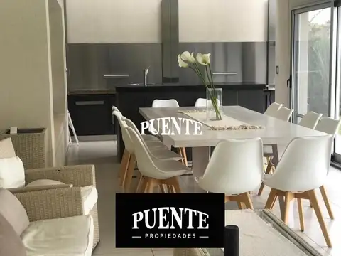 Casa - Saint Thomas Este - Canning - Venta