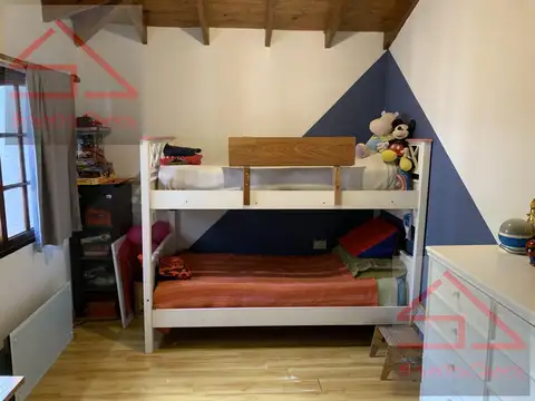 Casa en  Venta c/ piscina y quincho - Ramos Mejia