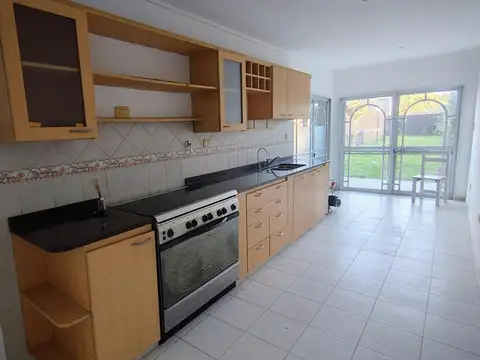 Casa en Venta en La Plata, USD 180.000