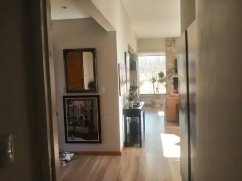 CASA MODERNA EN COLONIA LAS ROSAS - APTA CRÉDITO