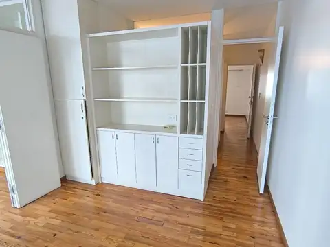 Lindísimo piso al frente, amplio y luminoso