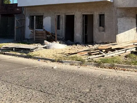 Esteban Echeverría 6800
