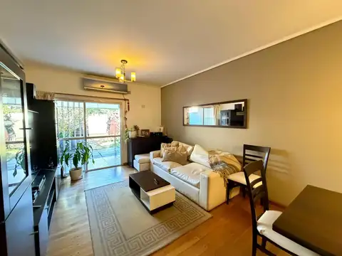 Duplex 5 ambientes con 2 cocheras en complejo con pileta