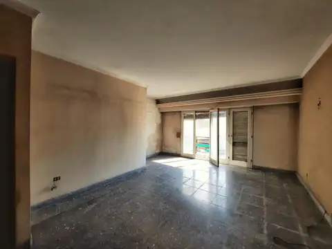 Galpon en Venta 8  mts Frente