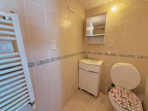 Oficina 2 ambientes con 1 baño