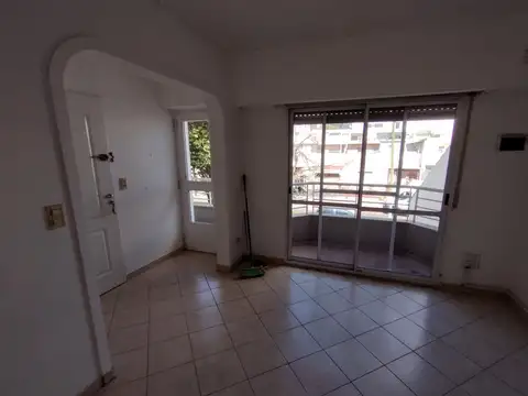 Depto Tipo Casa en Alquiler de 2 ambientes