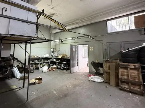 Galpon en Venta 32  mts Fondo