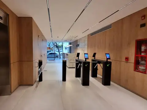 Oficina Monoambiente con 2 baños