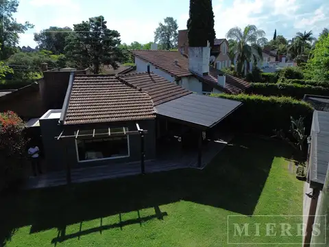 Casa 4 ambientes con 3 baños