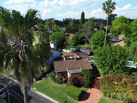 Casa amoblada en alquiler anual en barrio Club Privado Loma Verde, Loma Verde